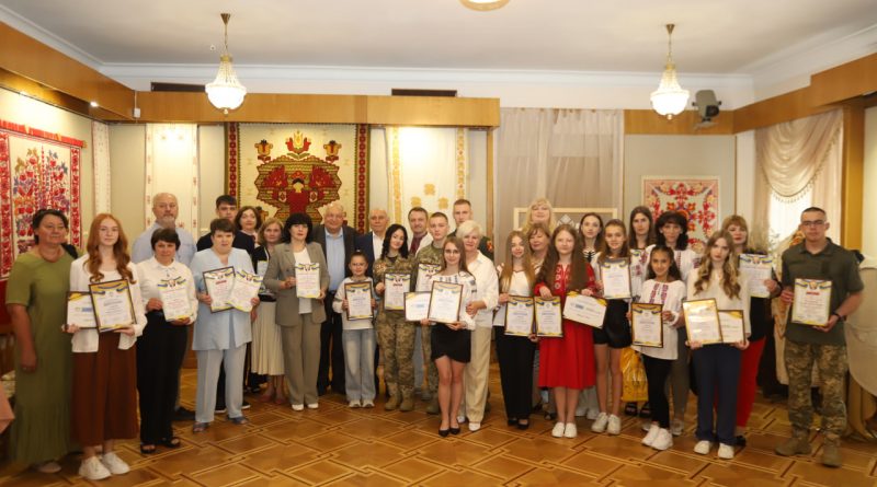 Мовна гордість: оголошено переможців ХХV Конкурсу імені Петра Яцика